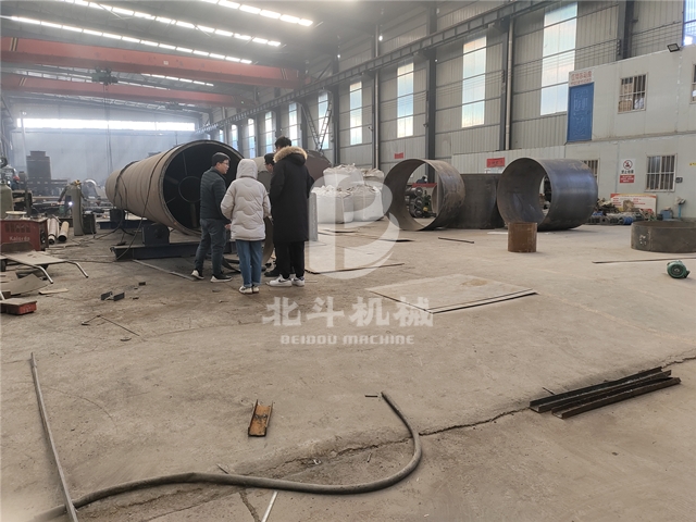 驚喜不斷！客戶實(shí)地考察鋰電池炭化設(shè)備